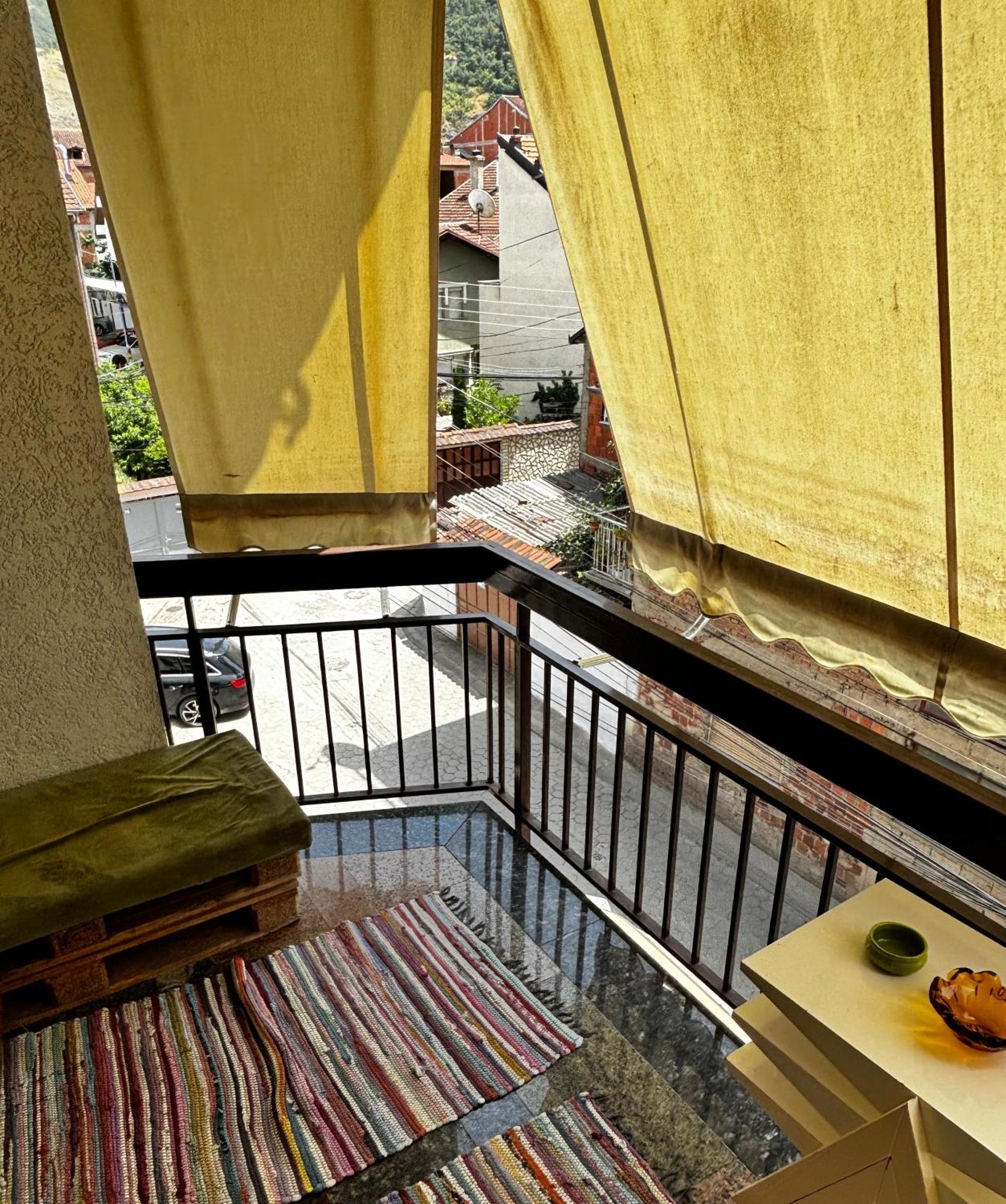Cozy City Center Apartment Prizren Exterior photo