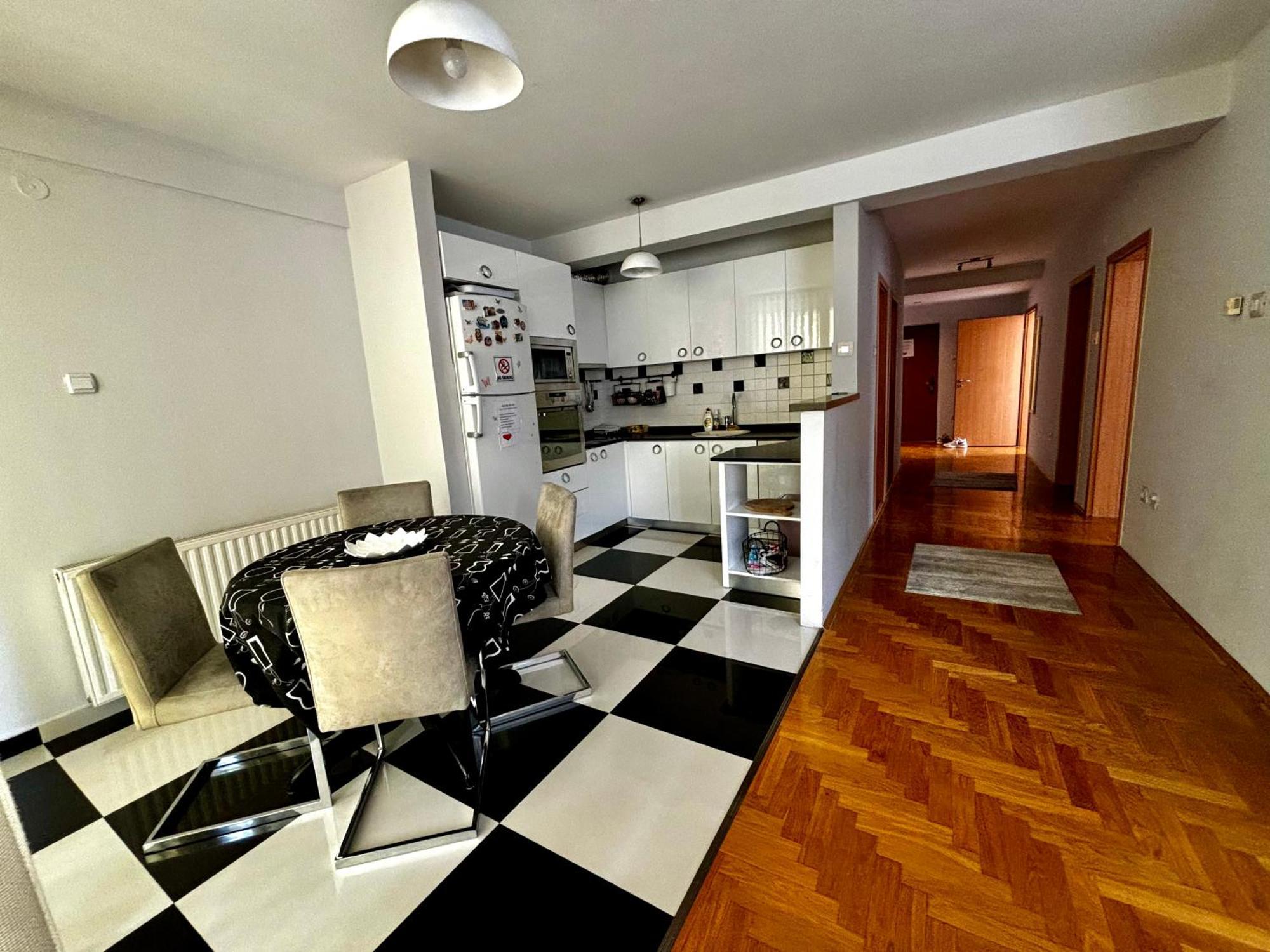 Cozy City Center Apartment Prizren Exterior photo